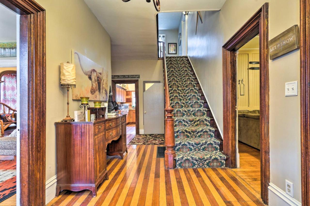 Spacious Victorian Home Quarter Mi To Holiday Valley! Ellicottville Bagian luar foto